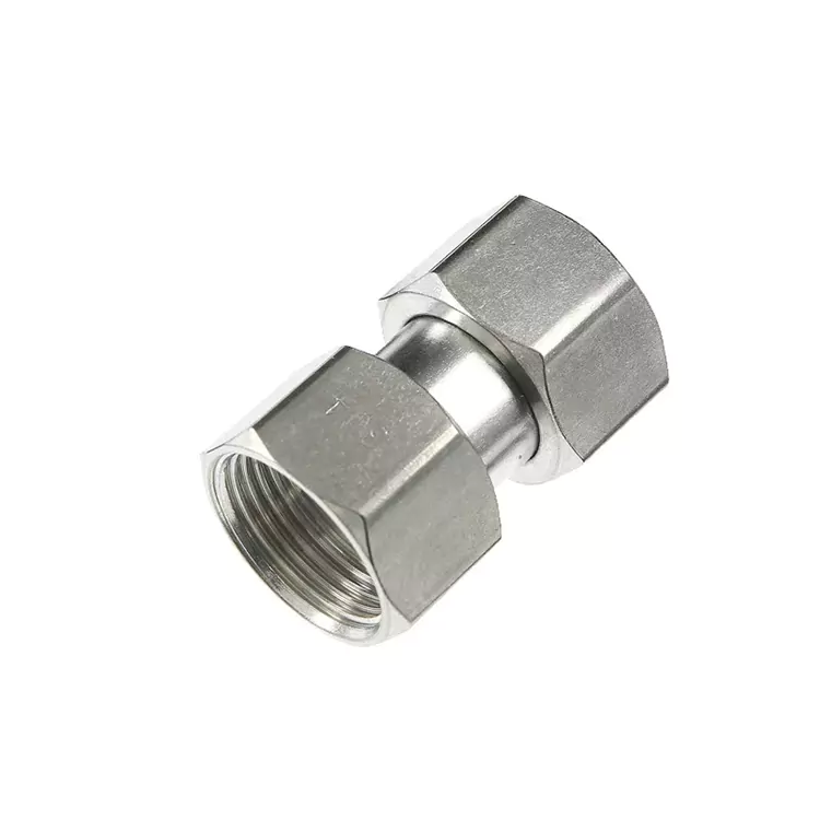 Aktive froulike tried rjochte Connector