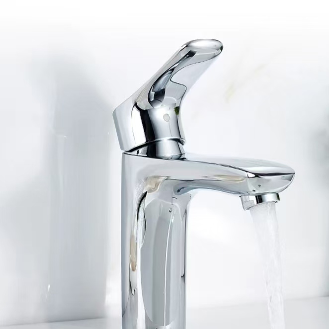 Bright Silver Arc-shaped Single-Handle kraan