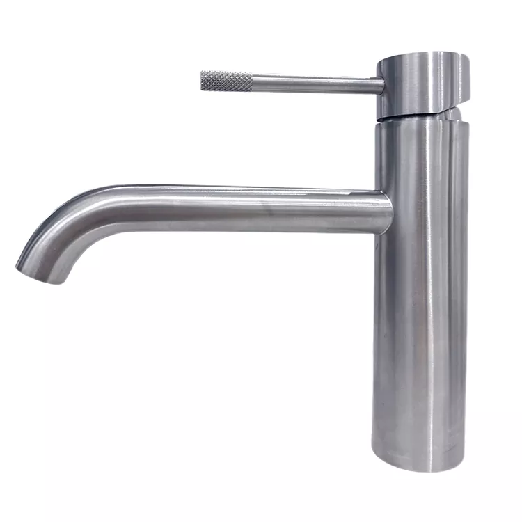 Útwreide kromme tuit Knurled Handle Hot En Kâld Basin Kraan
